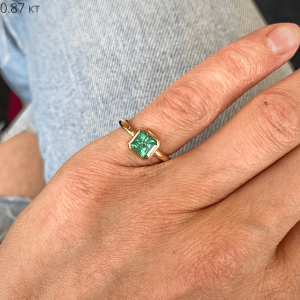 Stylish Square Emerald Ring in 18K White Gold - Photo 4