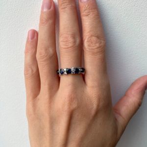 Contemporary garland ring with sapphires and diamonds - Photo 5